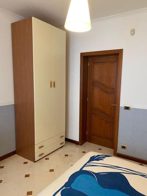 Appartamento Enry Station House Bari Esterno foto